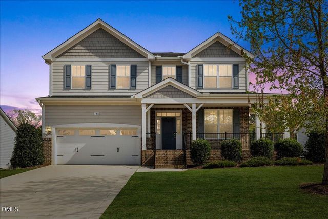 128 Heathgreen Drive, Clayton, NC 27527