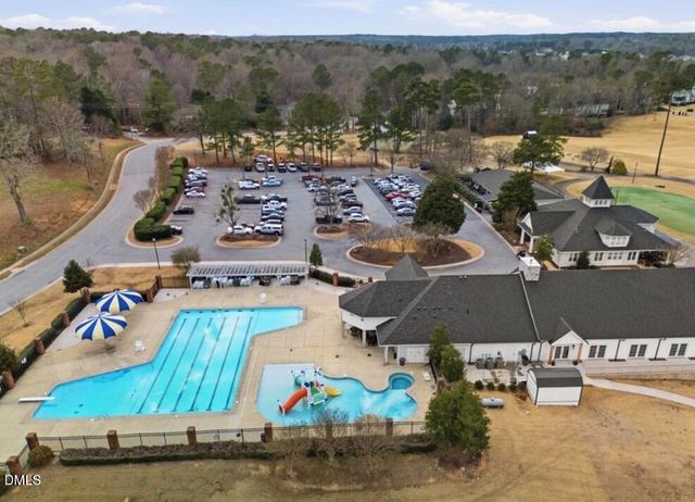 128 Heathgreen Drive, Clayton, NC 27527