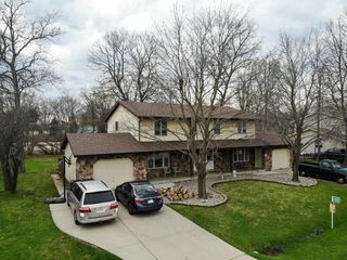 7200 Ashwood LANE #7202, Wind Lake, WI 53185
