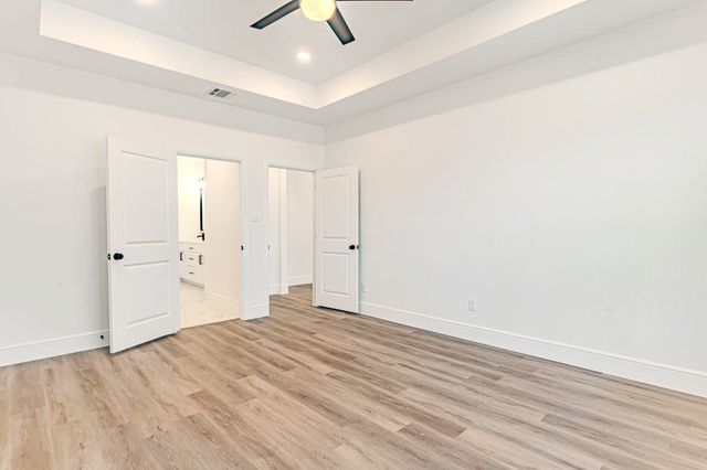 2314 Beverly Drive, Granbury, TX 76048