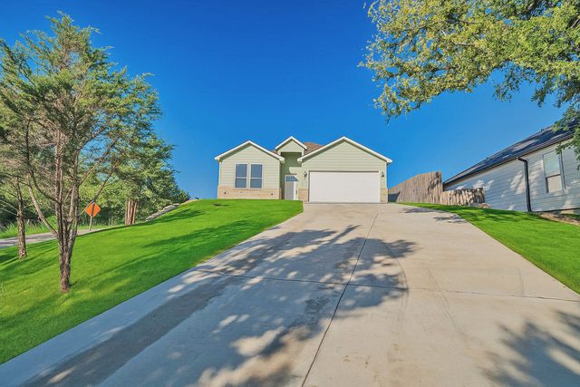 2314 Beverly Drive, Granbury, TX 76048