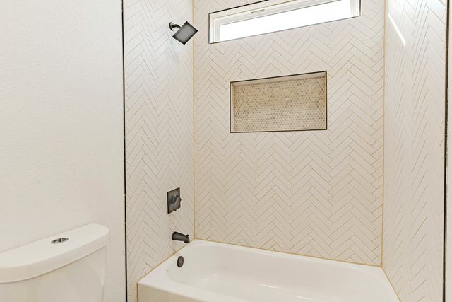 2314 Beverly Drive, Granbury, TX 76048