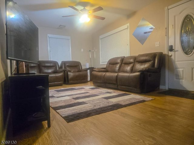 207 Delaware Ave, Aberdeen Twp., NJ 07721