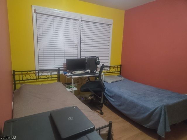 207 Delaware Ave, Aberdeen Twp., NJ 07721