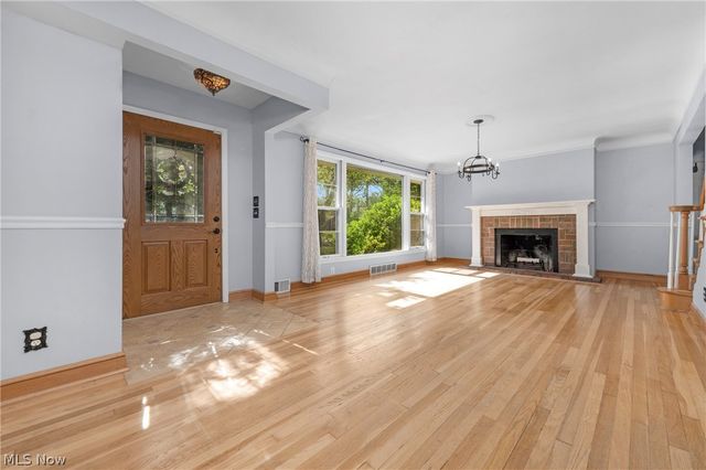 450 Lake Forest Drive, Bay Village, OH 44140