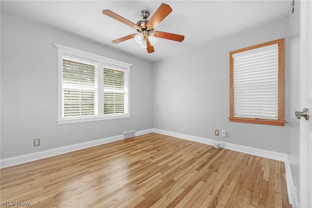 450 Lake Forest Drive, Bay Village, OH 44140