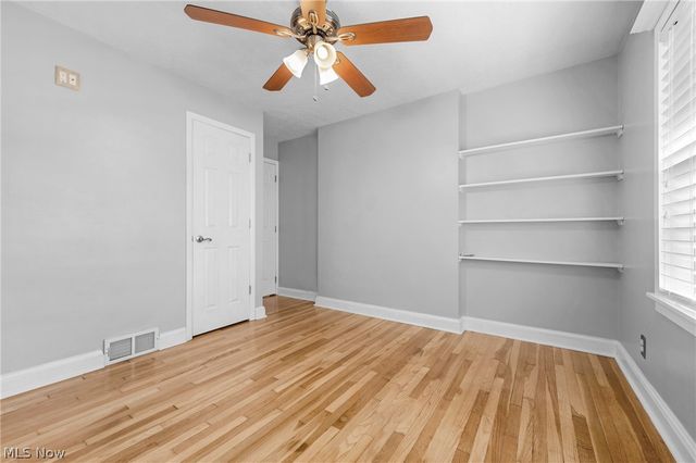 450 Lake Forest Drive, Bay Village, OH 44140