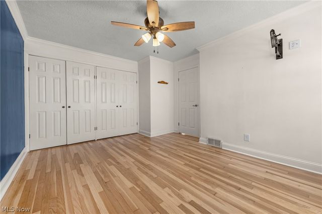 450 Lake Forest Drive, Bay Village, OH 44140