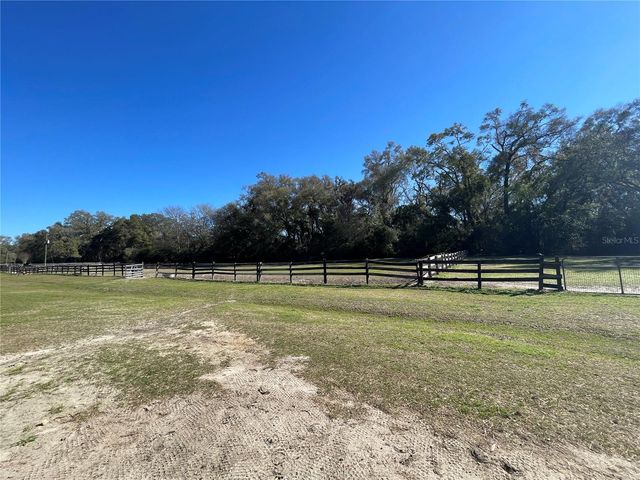 16525 SW 5TH PLACE, Newberry, FL 32669