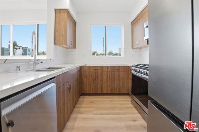 1820 Prosser Avenue 401, Los Angeles, CA 90025