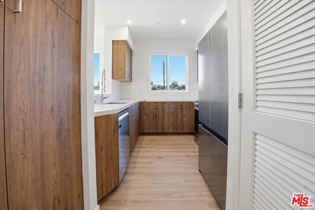 1820 Prosser Avenue 401, Los Angeles, CA 90025