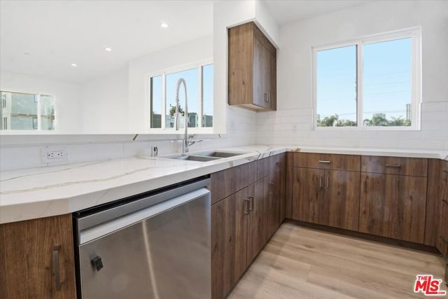 1820 Prosser Avenue 401, Los Angeles, CA 90025