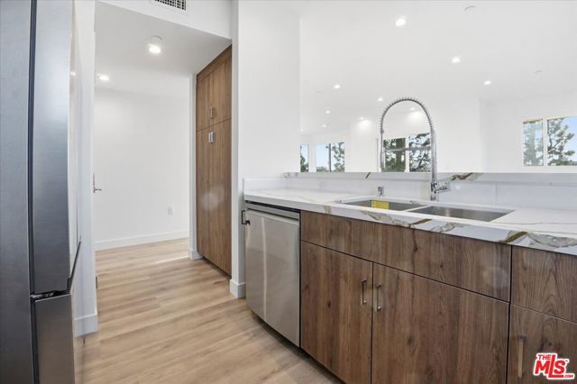 1820 Prosser Avenue 401, Los Angeles, CA 90025