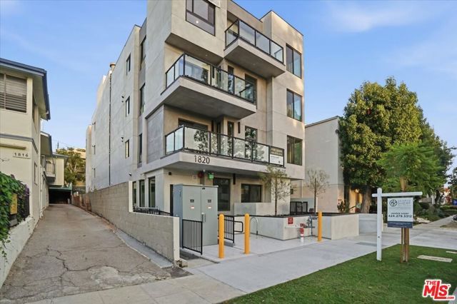 1820 Prosser Avenue 401, Los Angeles, CA 90025