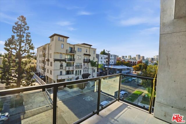 1820 Prosser Avenue 401, Los Angeles, CA 90025