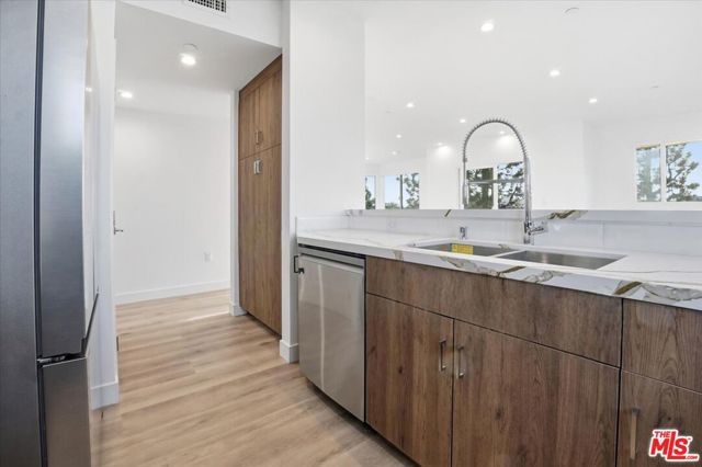 1820 Prosser Avenue 401, Los Angeles, CA 90025