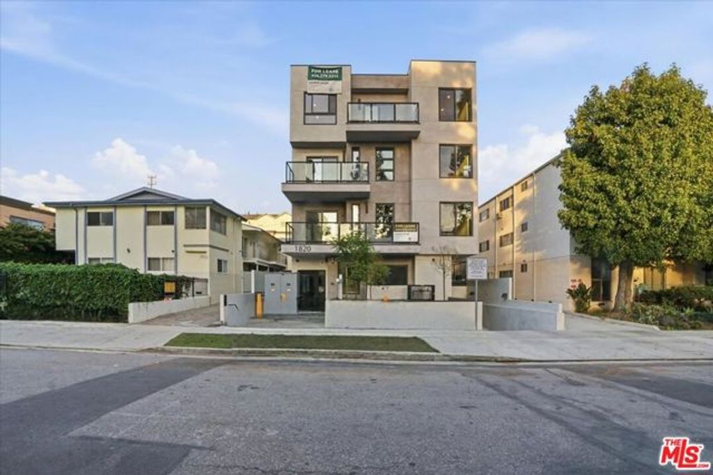 1820 Prosser Avenue 401, Los Angeles, CA 90025