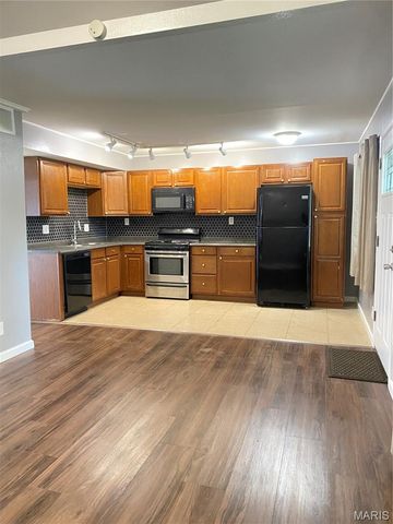 958 Dawnview Drive, Florissant, MO 63031