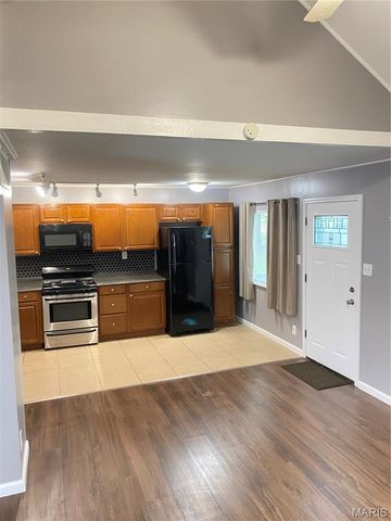 958 Dawnview Drive, Florissant, MO 63031