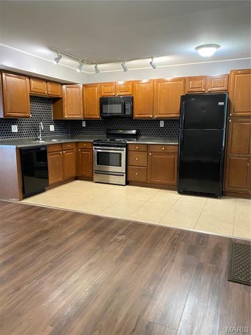 958 Dawnview Drive, Florissant, MO 63031