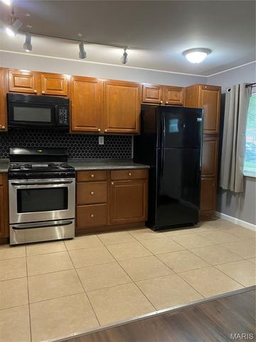 958 Dawnview Drive, Florissant, MO 63031