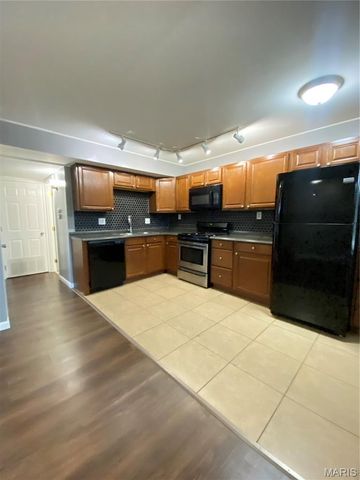 958 Dawnview Drive, Florissant, MO 63031