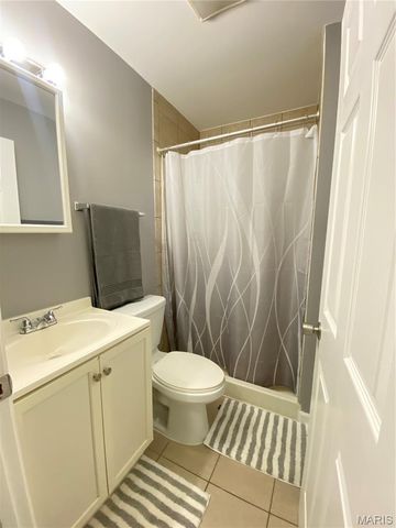 958 Dawnview Drive, Florissant, MO 63031