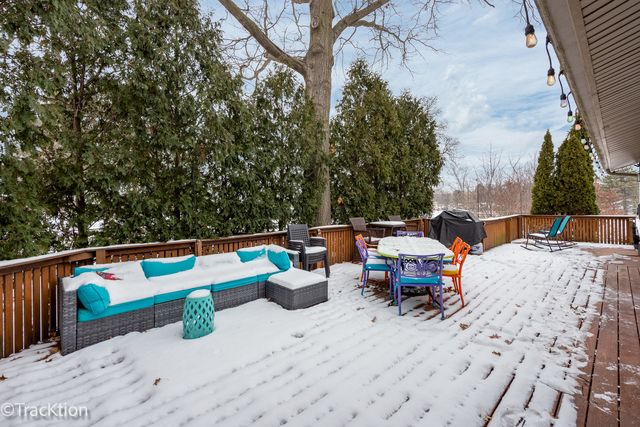 6724 Meadowcrest Drive, Downers Grove, IL 60516