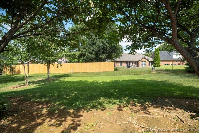 8508 Starview Court, Sellersburg, IN 47172