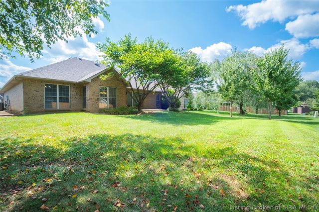 8508 Starview Court, Sellersburg, IN 47172