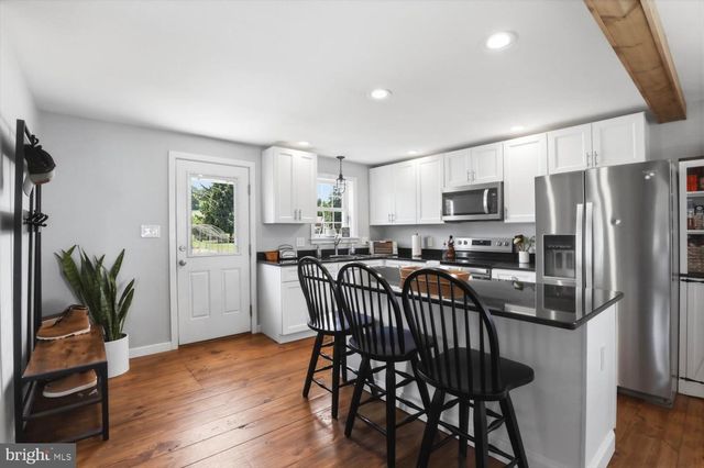 324 STEINMAN FARM RD, Pequea, PA 17565