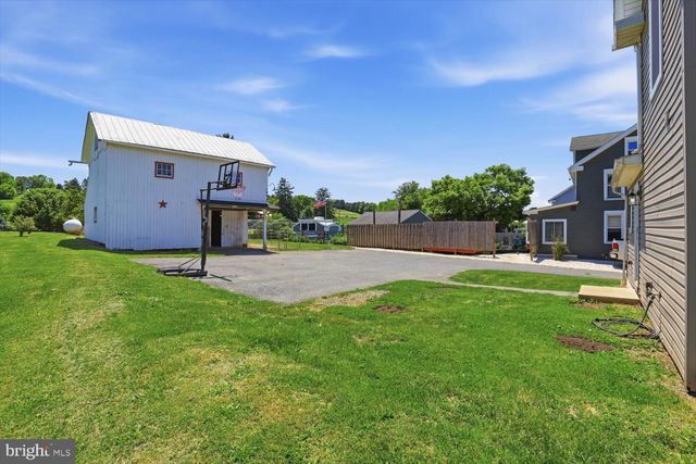 324 STEINMAN FARM RD, Pequea, PA 17565