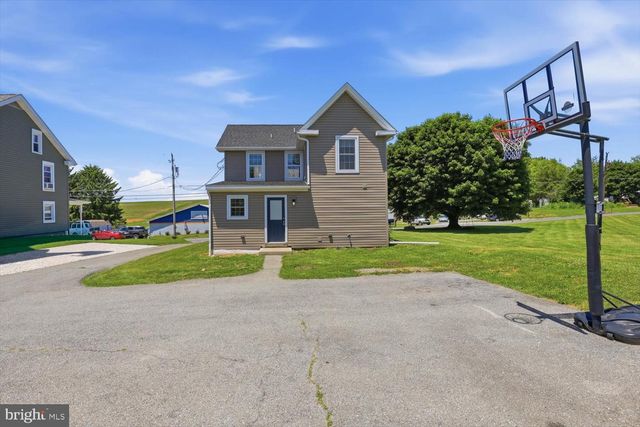 324 STEINMAN FARM RD, Pequea, PA 17565