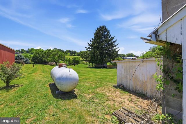 324 STEINMAN FARM RD, Pequea, PA 17565