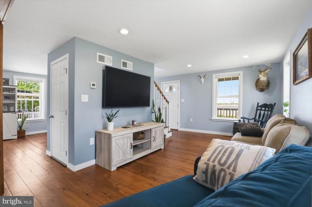 324 STEINMAN FARM RD, Pequea, PA 17565