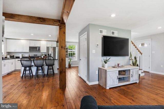 324 STEINMAN FARM RD, Pequea, PA 17565