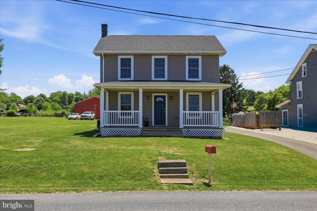 324 STEINMAN FARM RD, Pequea, PA 17565