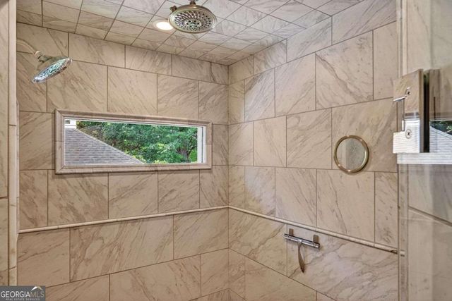 1724 Belle Isle Circle NE, Atlanta, GA 30329