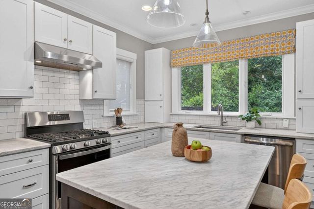 1724 Belle Isle Circle NE, Atlanta, GA 30329