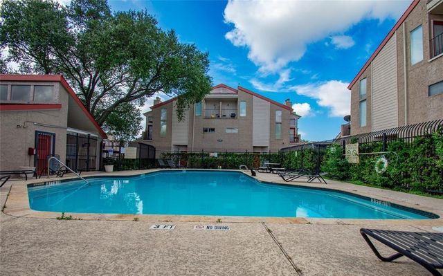 10855 Meadowglen Lane 1131, Houston, TX 77042