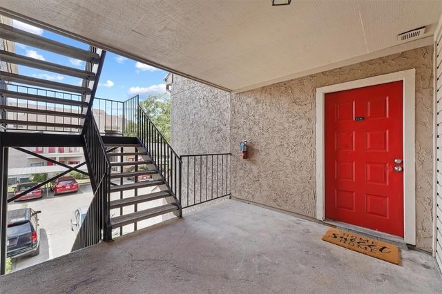 10855 Meadowglen Lane 1131, Houston, TX 77042