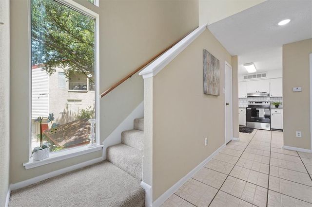 10855 Meadowglen Lane 1131, Houston, TX 77042