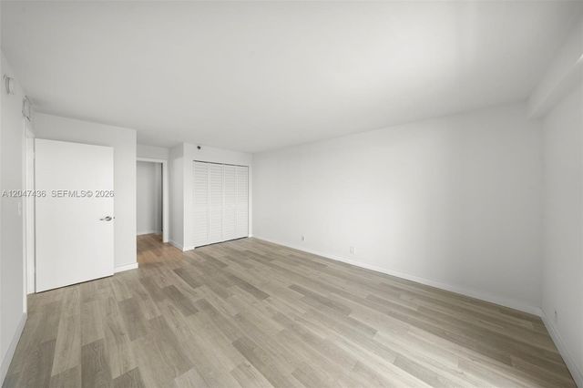 2555 Collins Avenue 706, Miami Beach, FL 33140