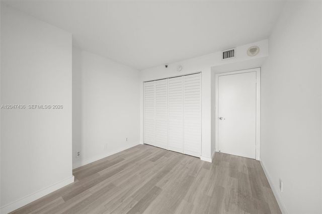 2555 Collins Avenue 706, Miami Beach, FL 33140