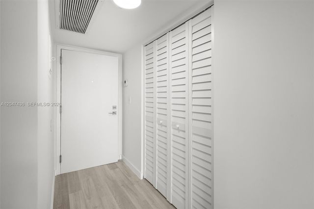 2555 Collins Avenue 706, Miami Beach, FL 33140