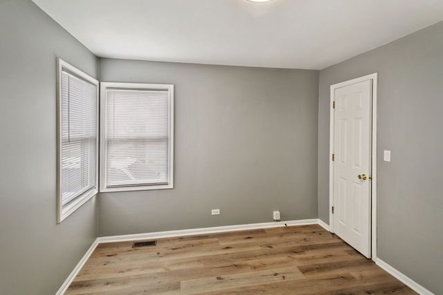 14500 Sawyer Avenue, Midlothian, IL 60445