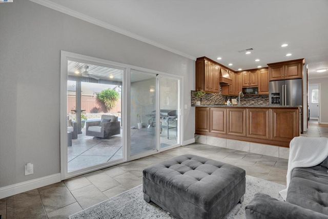 7347 Ione Ct, Dublin, CA 94568