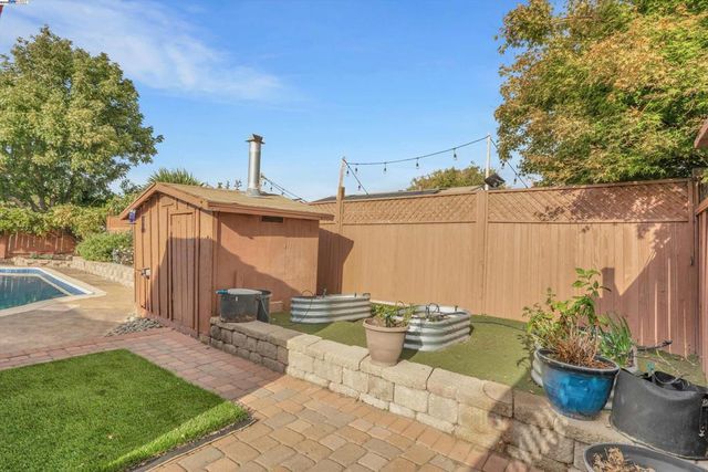 7347 Ione Ct, Dublin, CA 94568