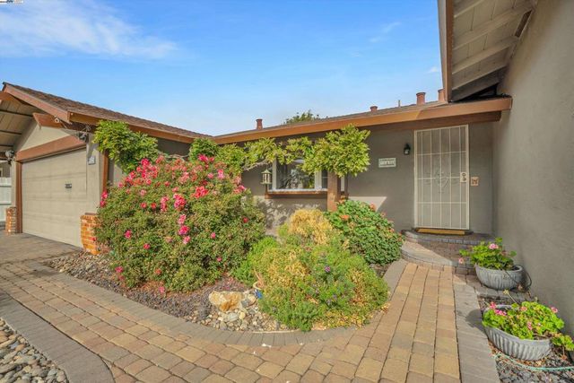 7347 Ione Ct, Dublin, CA 94568