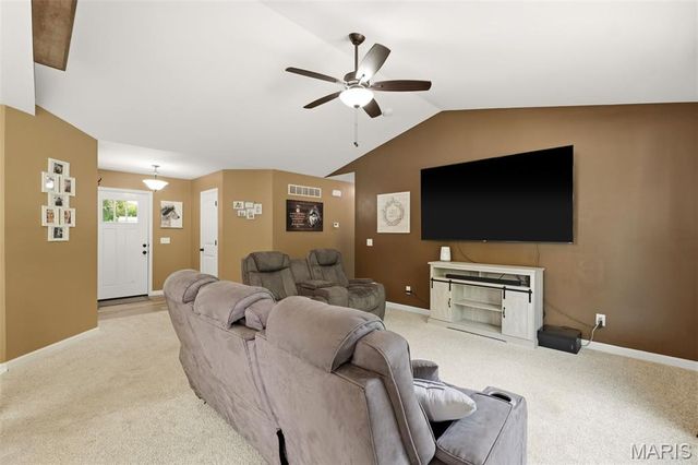 241 Cuivre Valley Drive, Troy, MO 63379